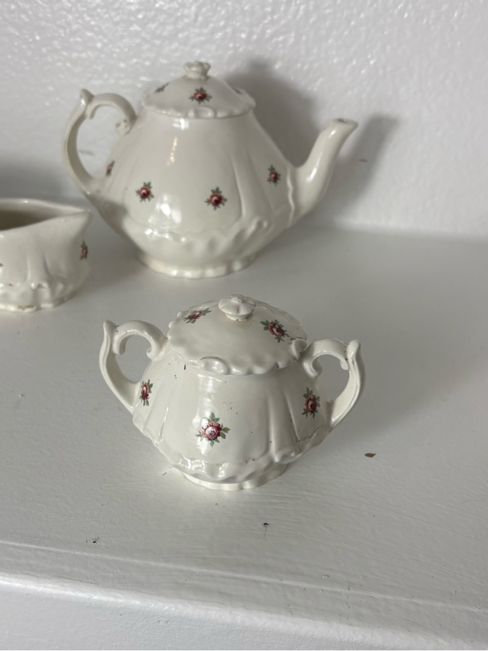 Vintage Child’s Porcelain Tea Set White Pink Floral - Picture 4 of 8